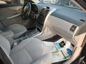 Toyota Corolla 2012 Black