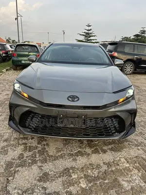 Toyota Camry 2025 Gray