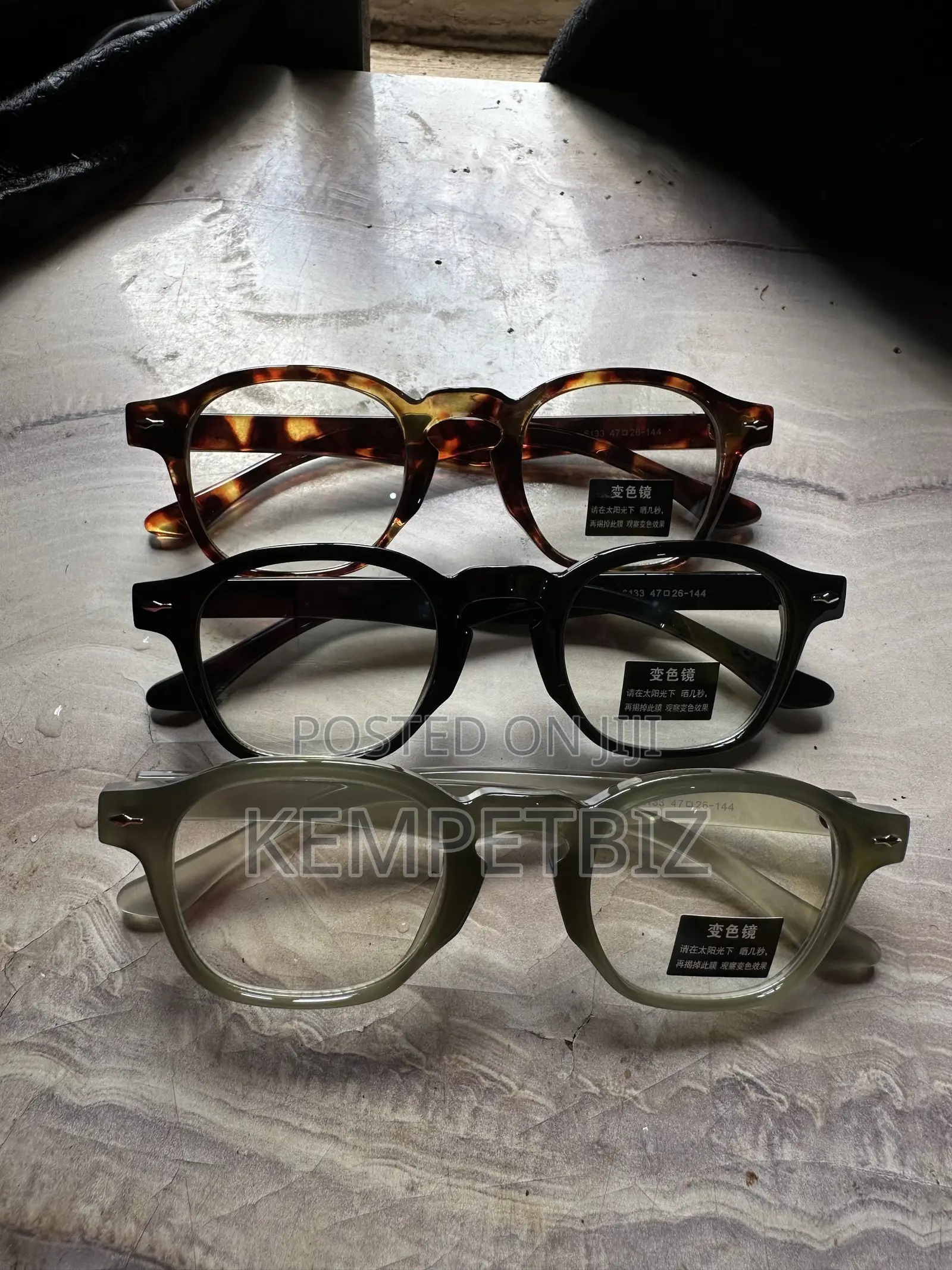 Photochromic Glasses