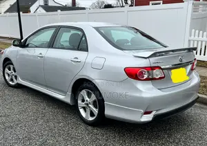 Toyota Corolla S Special Edition 4dr Sedan (1.8L 4cyl 4A) 2013 Gray