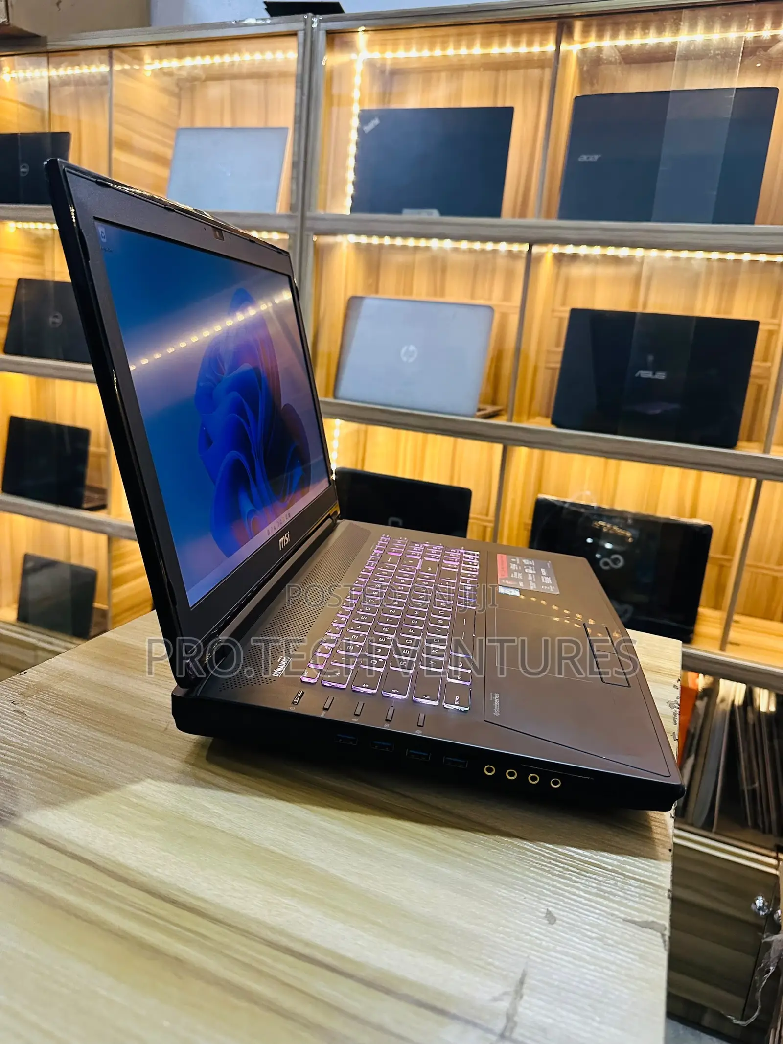 Laptop MSI 32GB Intel Core i7 SSD 512GB