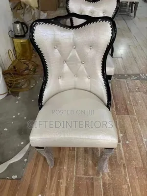 Quality Royal 6seaters Dinning Set With Marble Top.