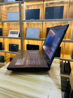 Laptop MSI 16GB Intel Core i7 SSD 512GB