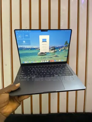 Laptop Apple MacBook Pro 2024 M4 16GB Apple M4 SSD 512GB