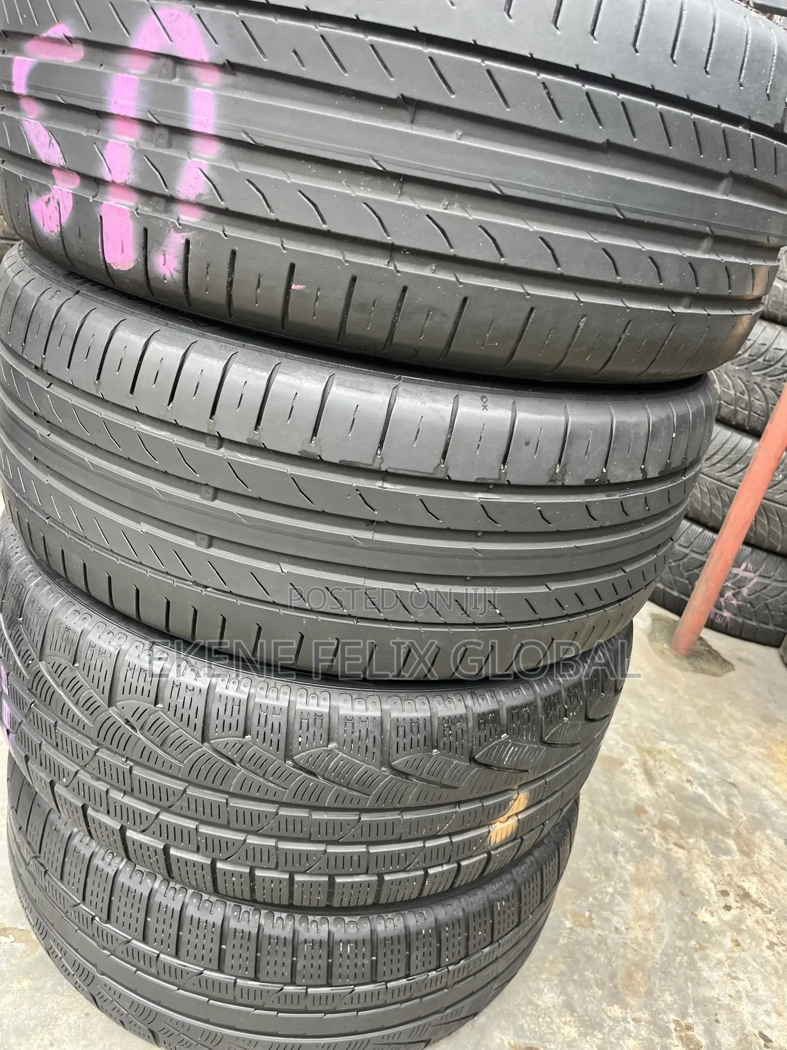 225/45/18 Run Flat for Mercedes, BMW Etc
