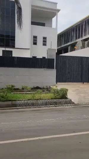 Furnished 9bdrm Duplex in Maitama for sale