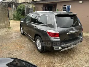 Toyota Highlander 2012 Gray
