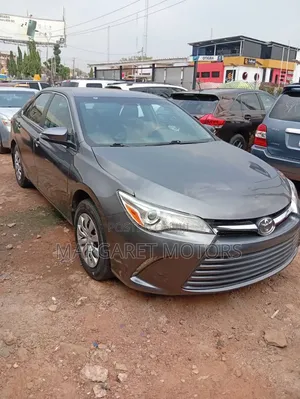 Toyota Camry 2017 Gray