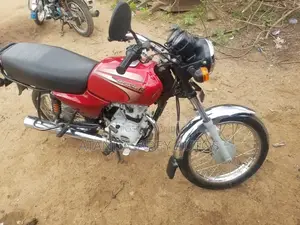 Bajaj Boxer 2026 Red