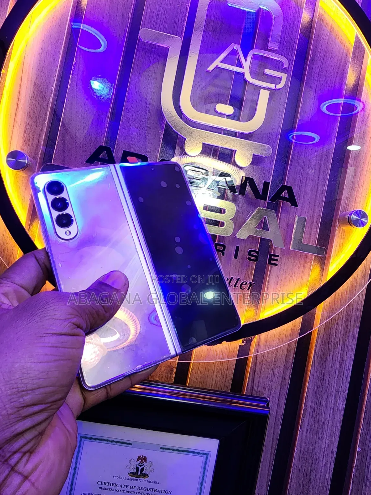 Samsung Galaxy Z Fold 3 256 GB Gold