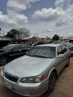 Toyota Camry 2001 Silver