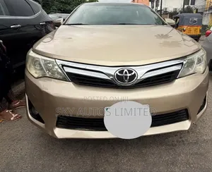 Toyota Camry 2013 Gold