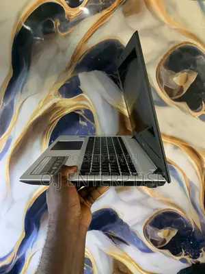 Laptop Acer Aspire E5-573G 8GB Intel Core i5 HDD 1T
