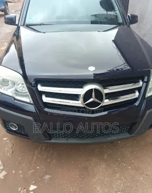 Mercedes-Benz GLK-Class 2011 Blue