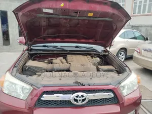 Toyota 4-Runner 2013 Red