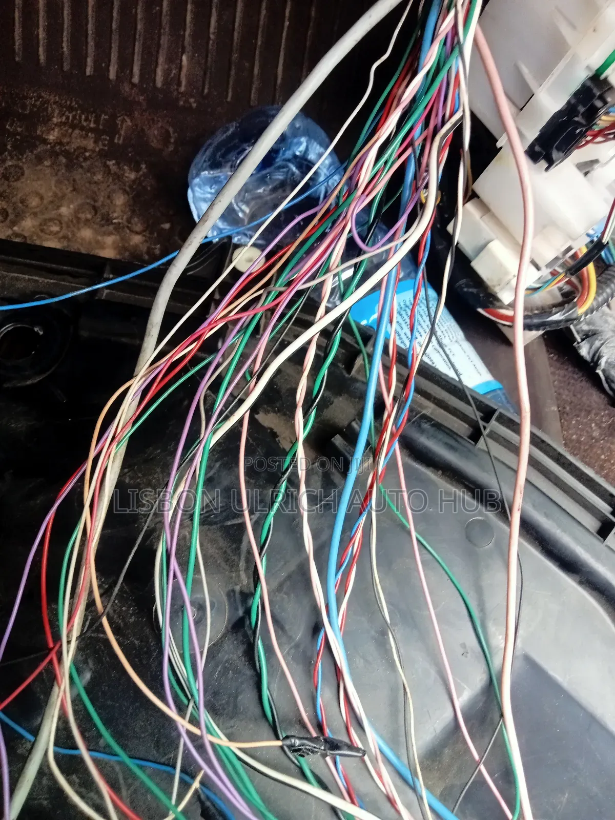 Vehicle Diagnosis and Programming and Electrical Repairs