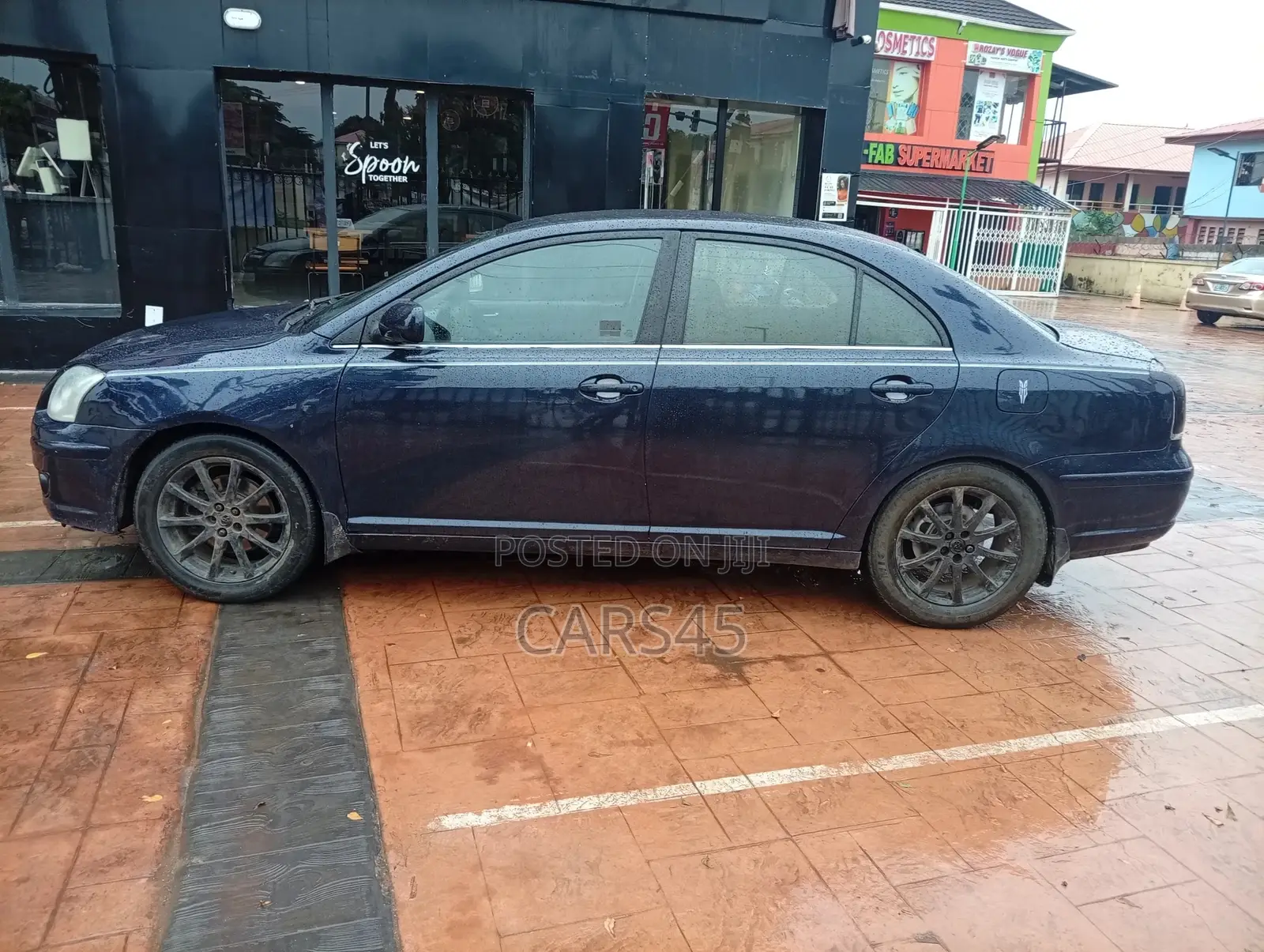 Toyota Avensis 2008 Blue