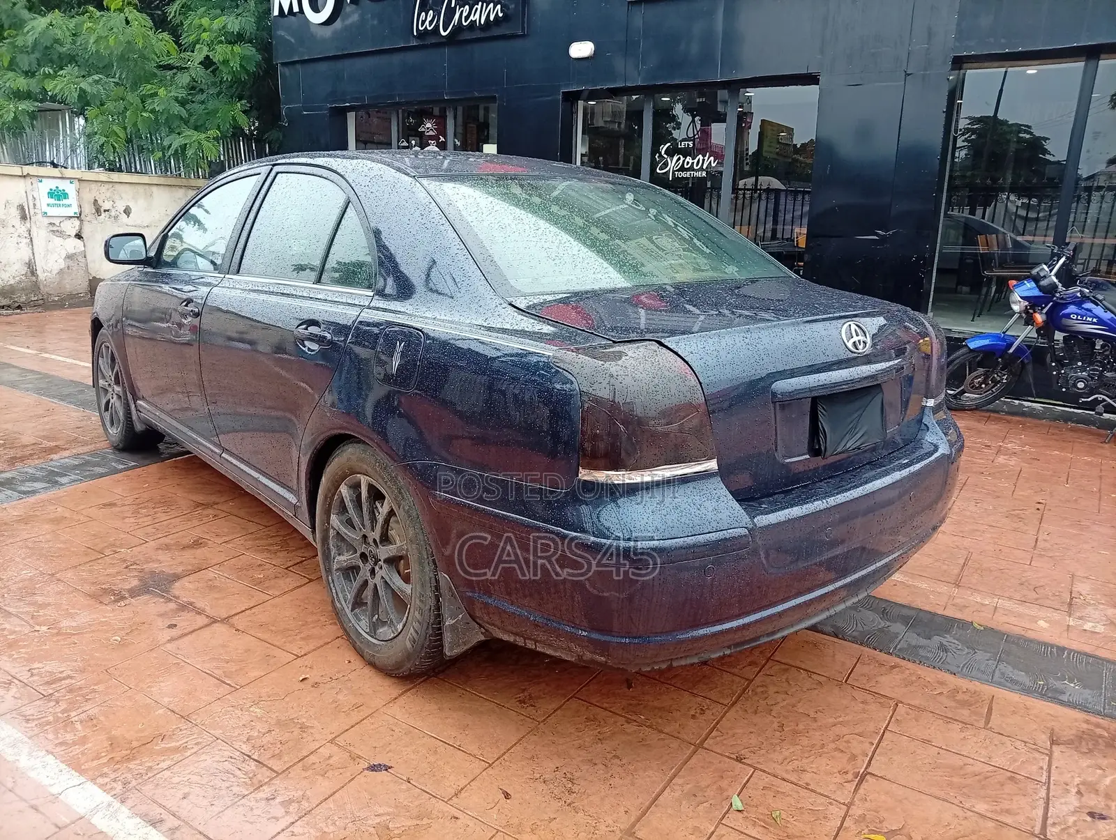 Toyota Avensis 2008 Blue