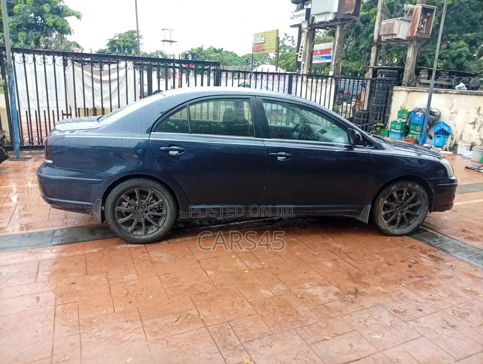Toyota Avensis 2008 Blue
