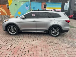 Hyundai Santa Fe 2017 Gray
