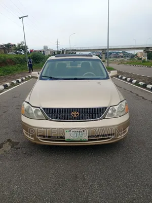 Toyota Avalon 3.0 2000 Gold