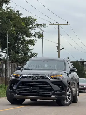 Toyota Highlander Limited FWD 2024 Black