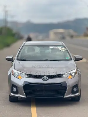 Toyota Corolla 2016 Gray