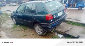 Volkswagen Golf 1999 Green