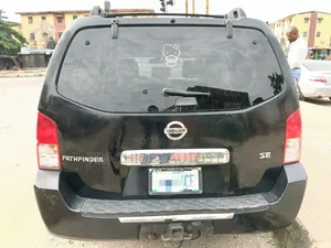 Nissan Pathfinder 2006 Black