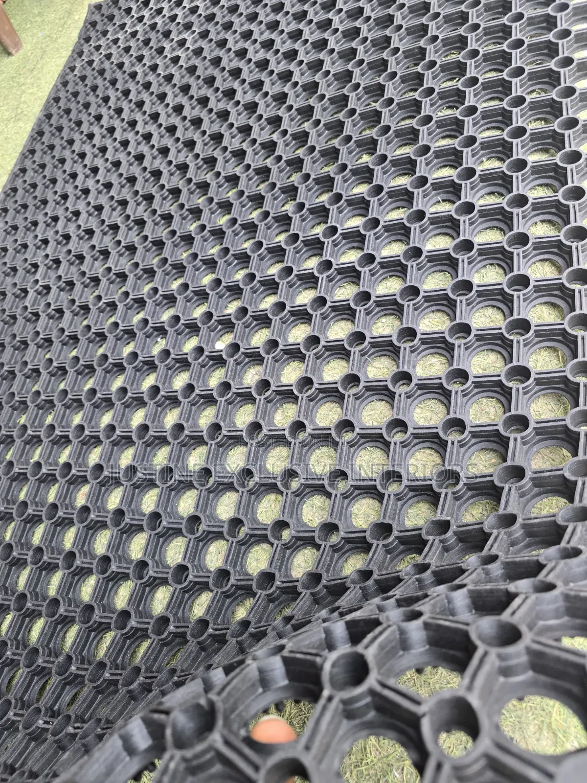Hollow Rubber Mat