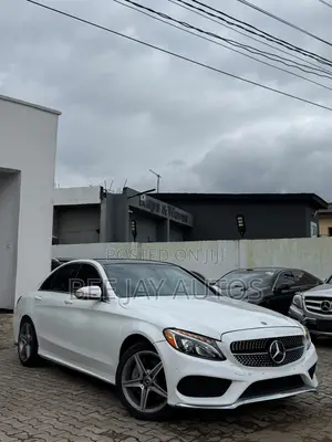 Mercedes-Benz C300 Luxury 4matic Sedan AWD (2.0L 4cyl 7A) 2017 White