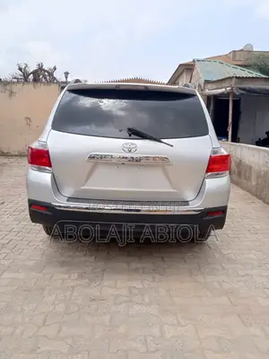 Toyota Highlander 2013 Silver