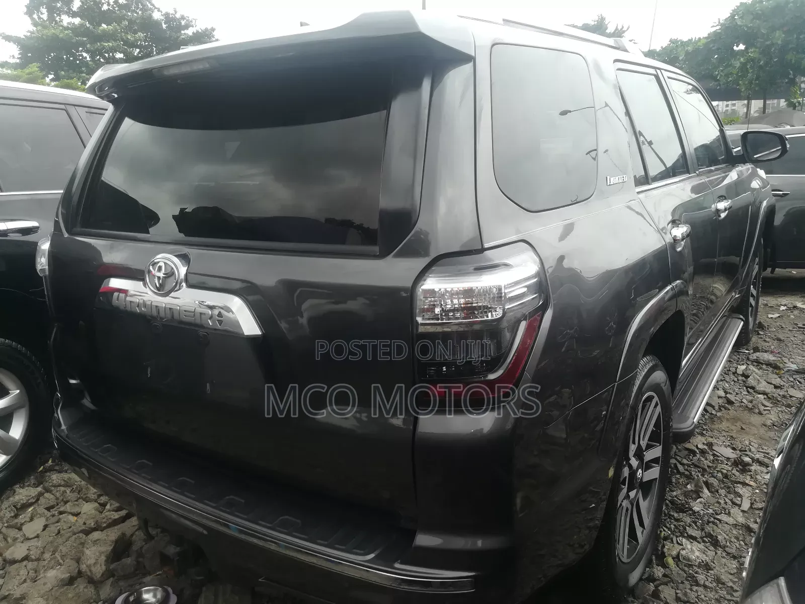 Toyota 4-Runner 2011 Gray