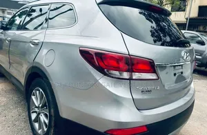 Hyundai Santa Fe 2017 Silver