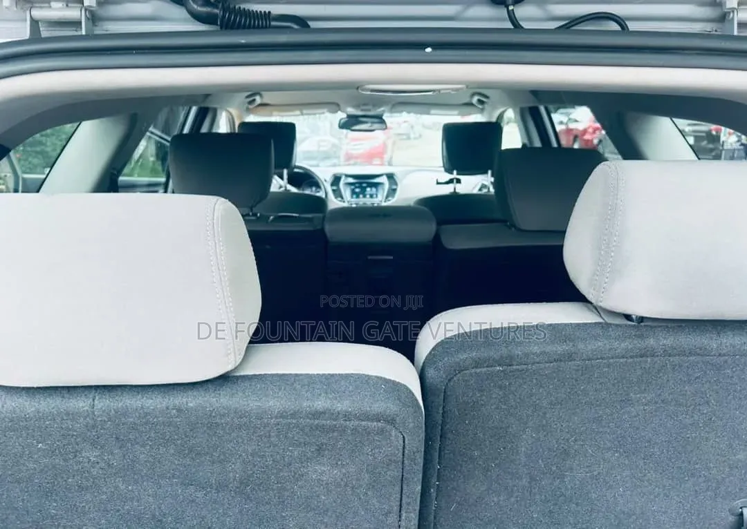 Hyundai Santa Fe 2017 Silver