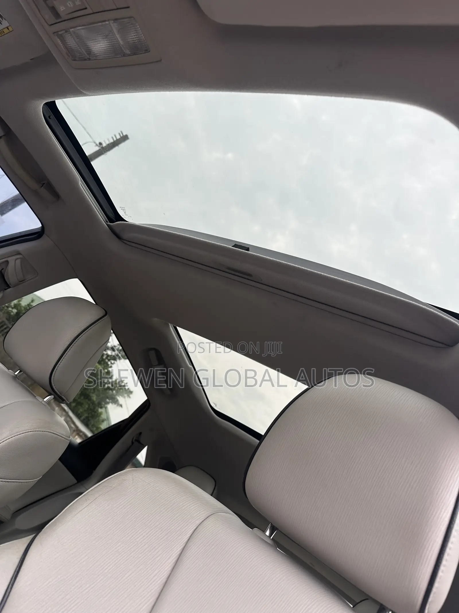 Toyota Venza XLE 2010 Silver