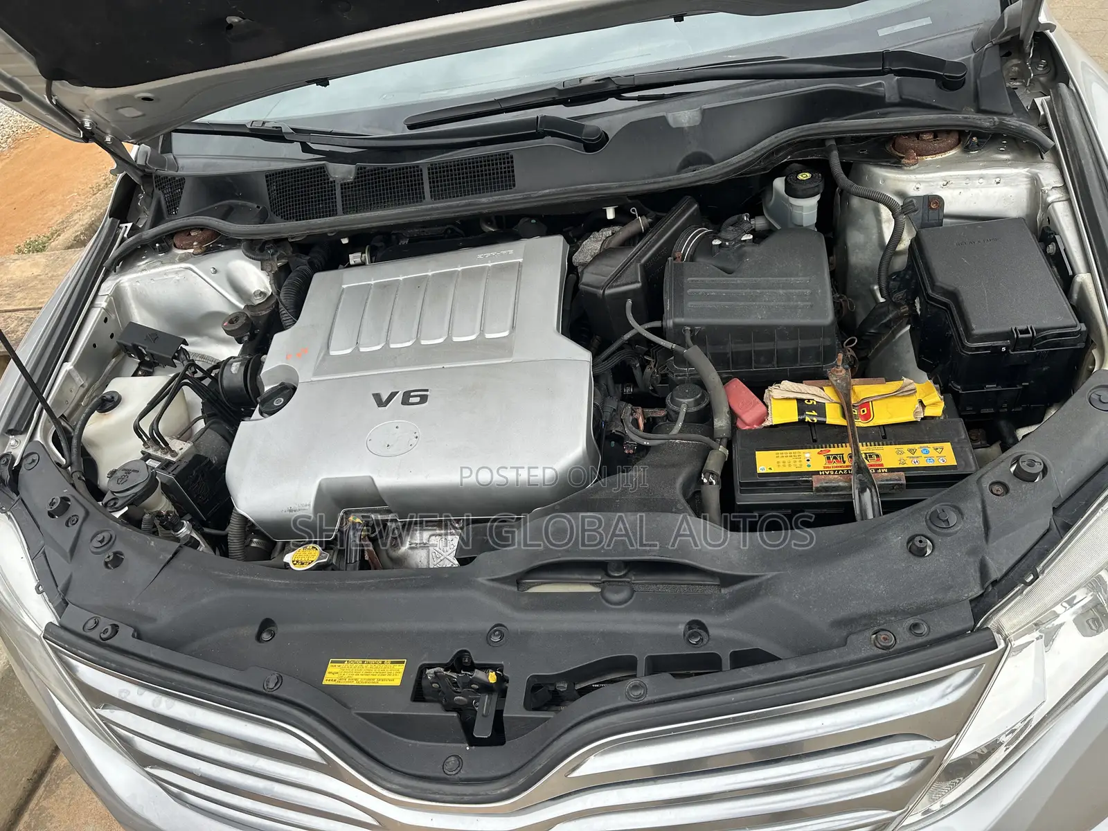 Toyota Venza XLE 2010 Silver