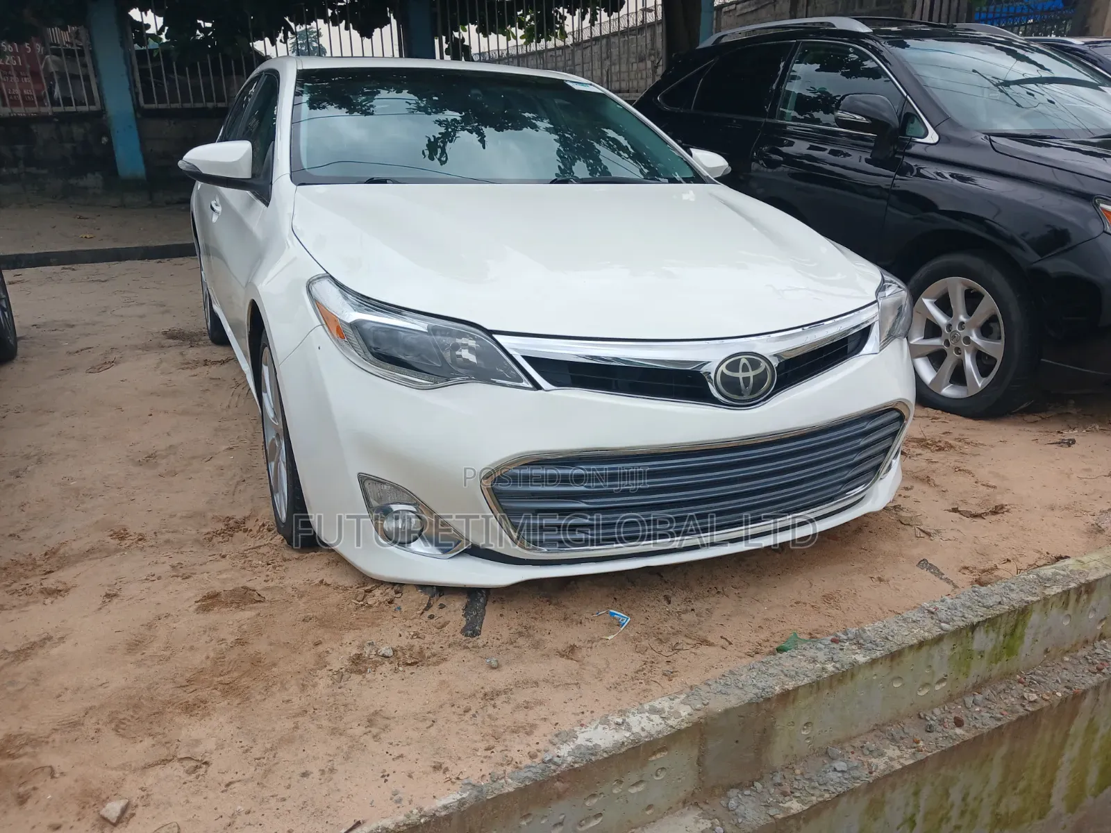 Toyota Avalon 2014 White