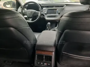 Toyota Avalon 2014 White
