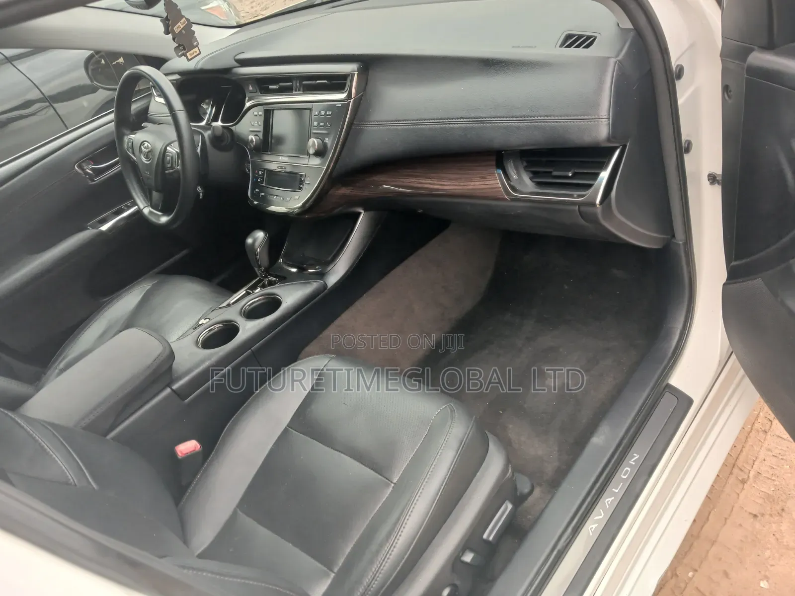 Toyota Avalon 2014 White