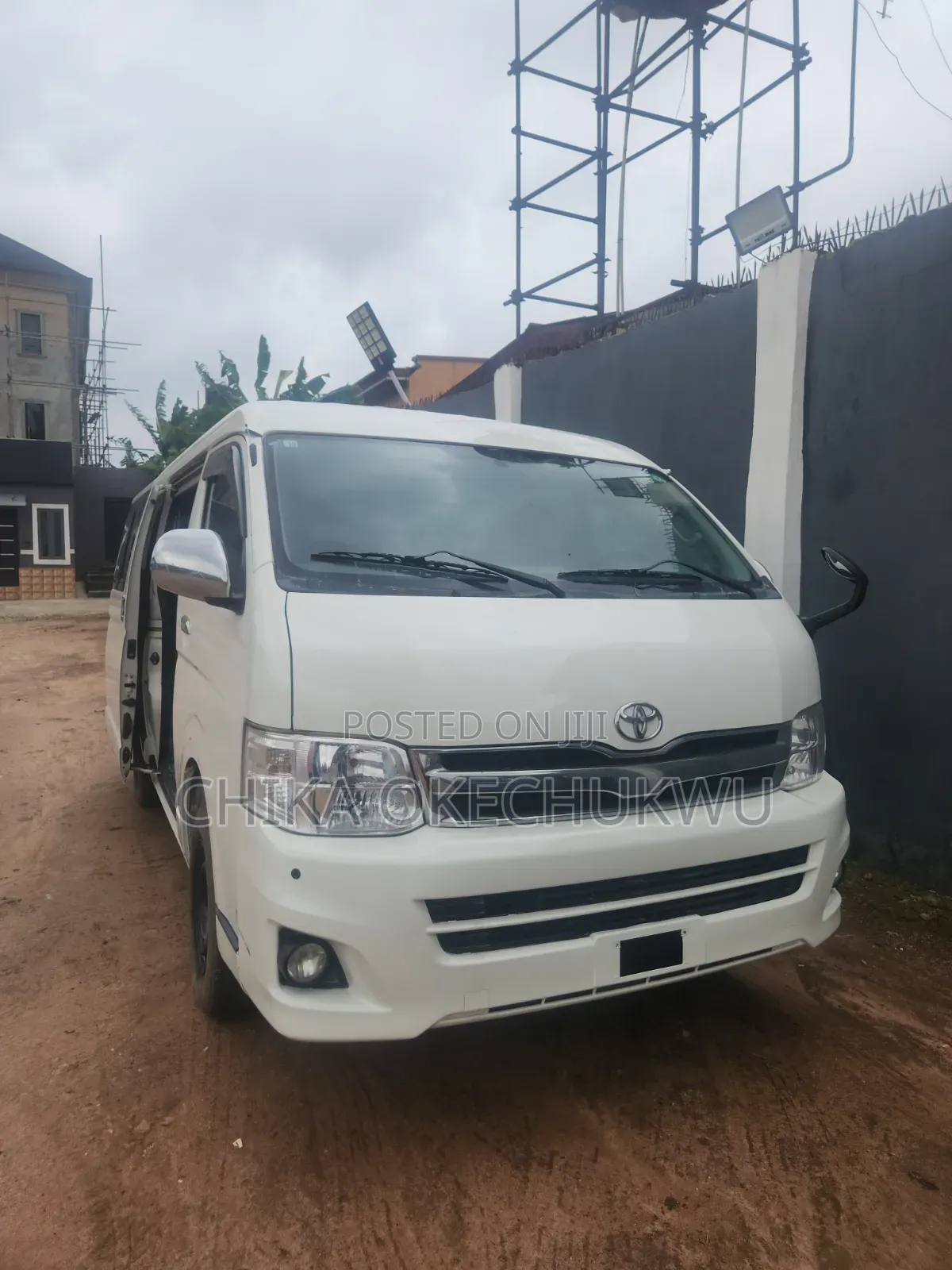 Toyota HiAce 2012 White