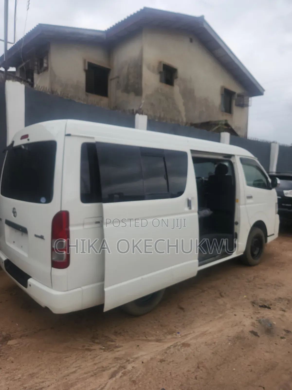 Toyota HiAce 2012 White