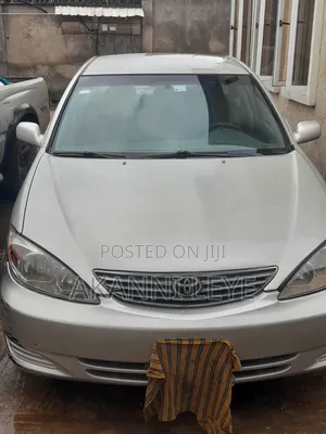 Toyota Camry 2004 Silver