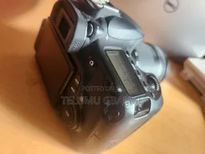DSLR Camera