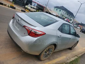 Toyota Corolla 2016 Silver