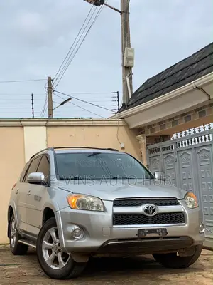 Toyota RAV4 2.5 Limited 4x4 2010 Silver