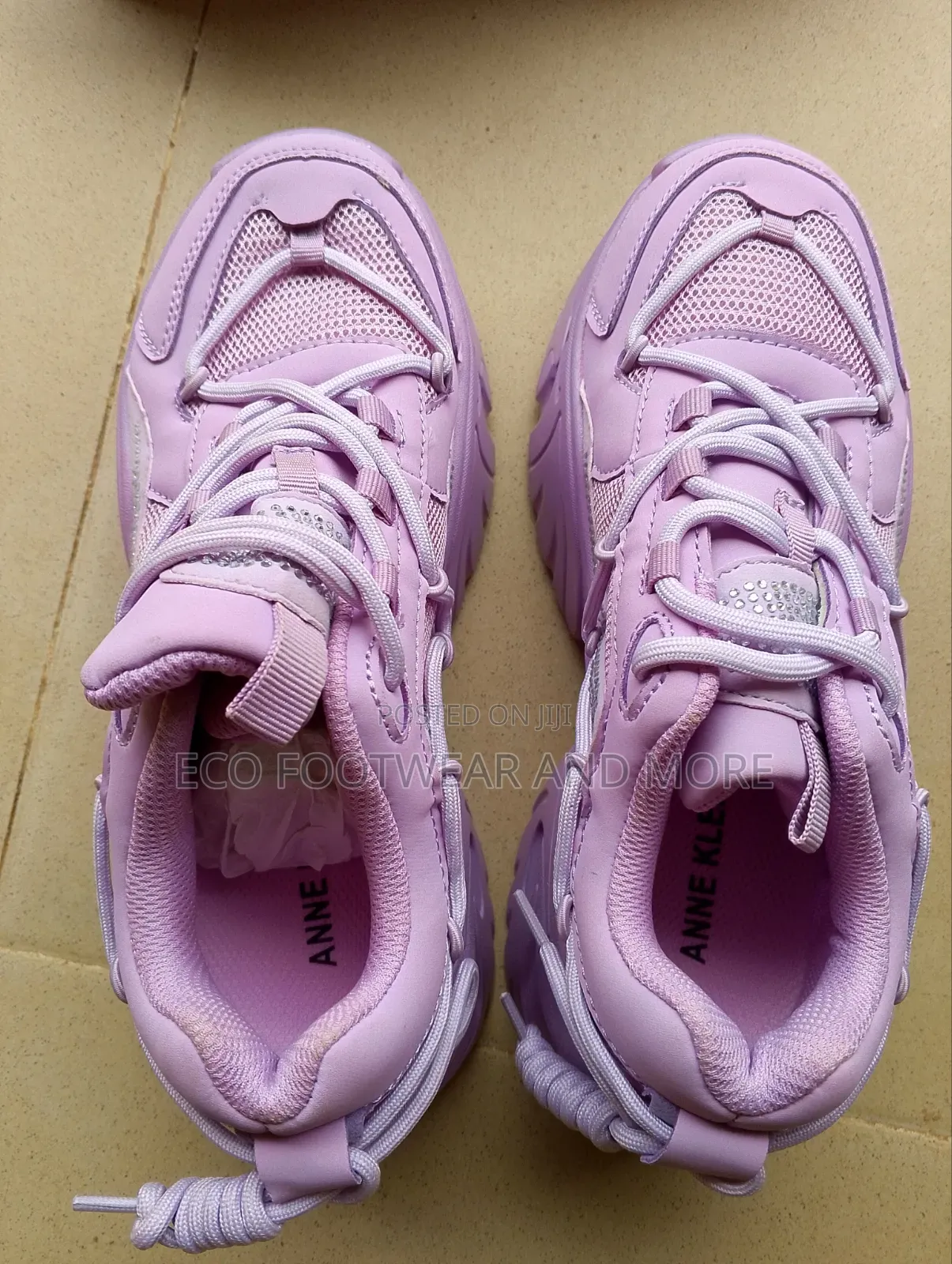 Anne Klein Sneaker