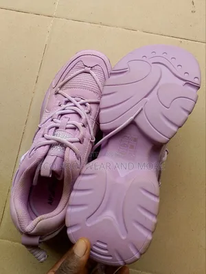 Anne Klein Sneaker