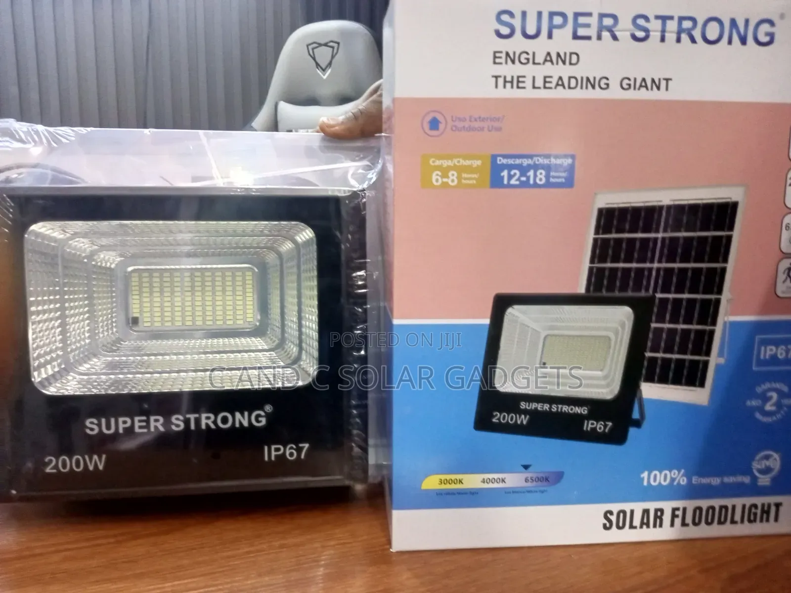 Strong 200 Wats Solar Flood Light