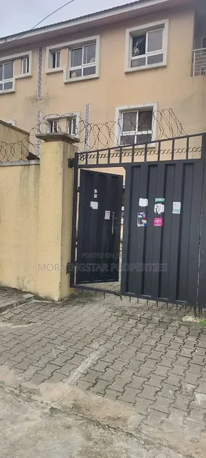 Furnished 6bdrm Duplex in Lekki Phase 2 for sale